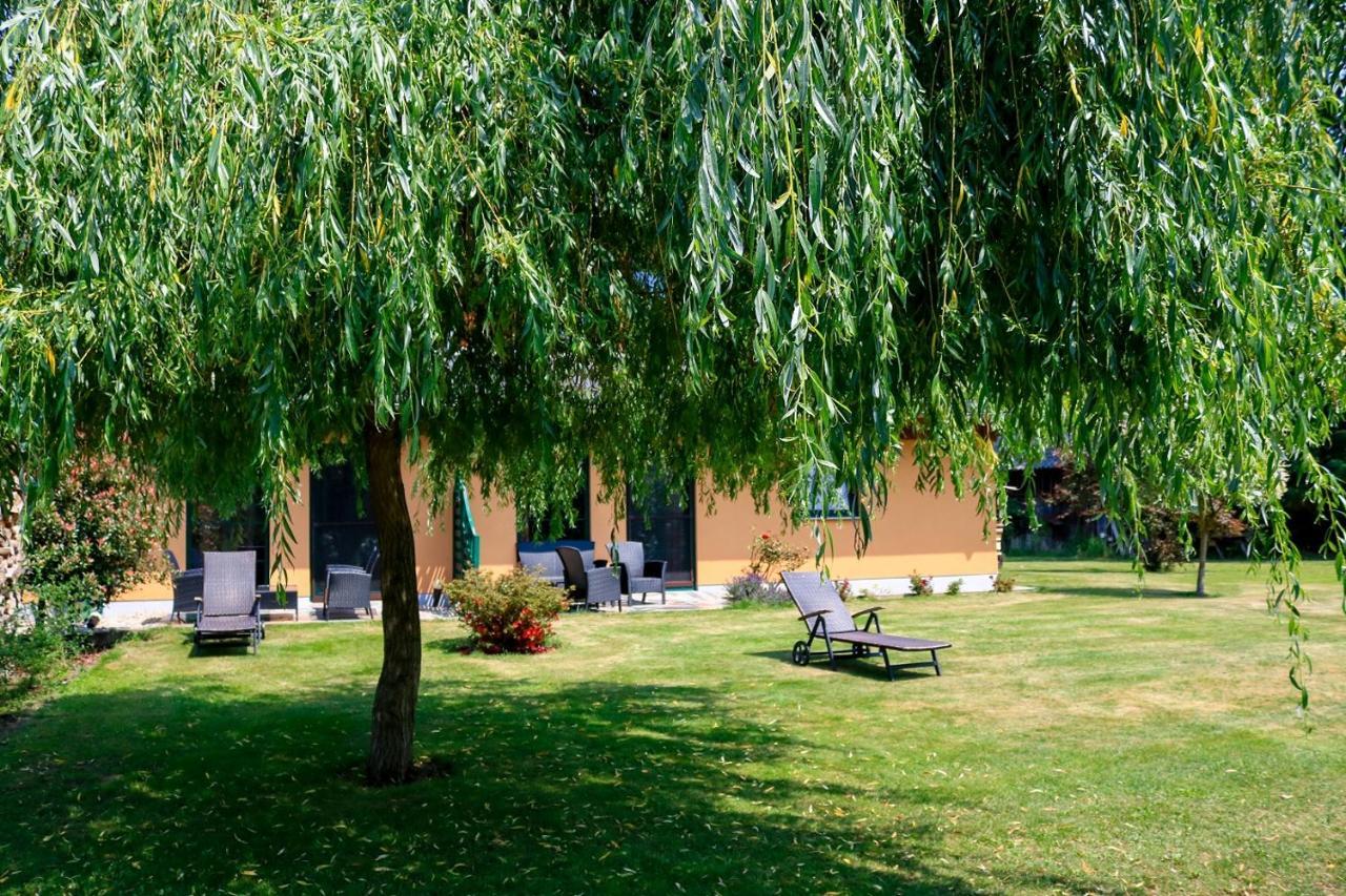 Gasthaus & Pension Am Kurfuerstendamm Burg  Εξωτερικό φωτογραφία