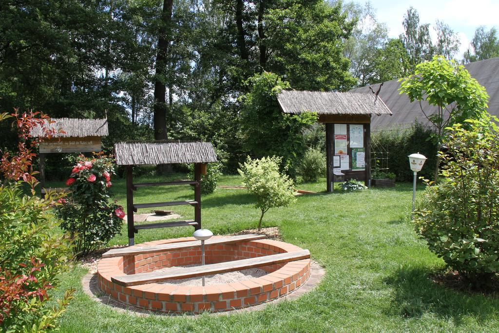 Gasthaus & Pension Am Kurfuerstendamm Burg  Εξωτερικό φωτογραφία